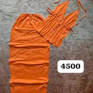 Conjunto Saya y blusa de hoja - Img 57764966