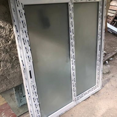 CARPINTERIA DE ALUMINIO CON CRISTAL . - 4/10