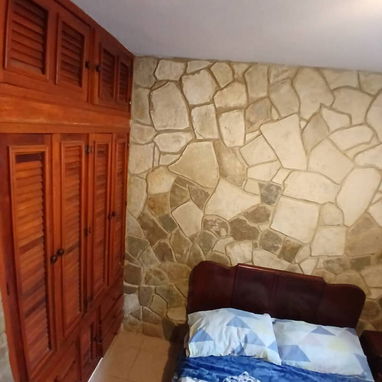 🏖️ Casa Con Piscina En Guanabo. Precios económicos por noches con confort y Energía Eléctrica las 24 horas del día - Img 117260617