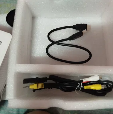 Proyector nuevo en su caja - Img 95861632