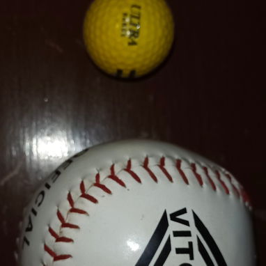 Mascotin rojo y blanco para niños zurdos, de uso/ Pelotas de uso - Img 110838337