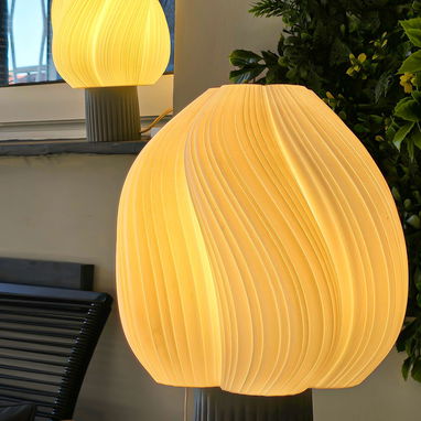 Lámpara de mesa de estilo moderno y de mucha tendencia. Modelo Espira (L) grande / 31.500,00 CUP - Img 119031338