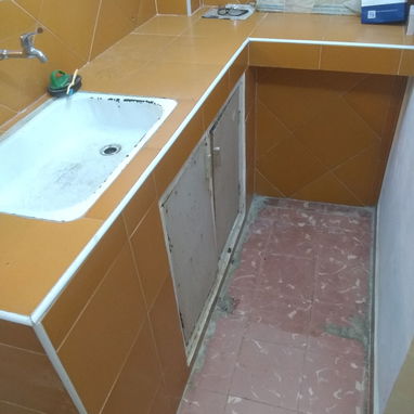 Venta de casa de 3 cuartos 3 baños 3 cocinas y 3 salas en arroyo naranjo La Habana - 9/9