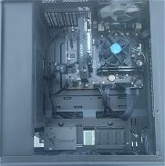 PC Desktop  kit de 7ma con Tarjeta grafica y monitor dell en 500 usd - Img 45983231
