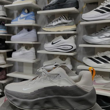 Aceptamos transferencia y tenemos de todo desde zapatos hasta ropa interior - 7/10