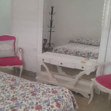 (500 usd x mes )tiempo indefinido ideal para negocio o vivienda ,apto cap en bajos ,27 y 10 VEDADO - Img 125181696