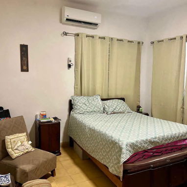 APARTAMENTO EN BAJOS CAPITALISTA EN EL VEDADO! A PASOS DEL MALECÓN Y LA EMBAJADA AMERICANA !!! - Img 125991982