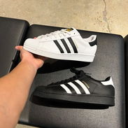 🚨🔥 OFERTA POR LIQUIDACIÓN DE ÚLTIMOS PARES 🔥🚨 Unisex sirve lo mismo para mujer que para hombre. - Img 56424201