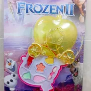 Blaster de maquillaje grande de frozen - Img 55444094
