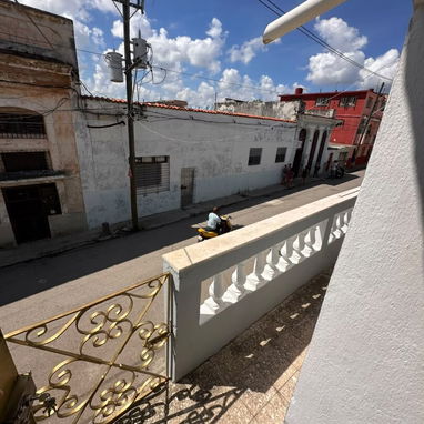 Biplanta independiente en el Cerro 🏡  A una cuadra de Vía Blanca - 4/10