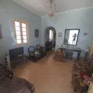 Se vende casa totalmente independiente en playa ampliación de almendares de 4 cuartos 90mil usd - Img 56628635