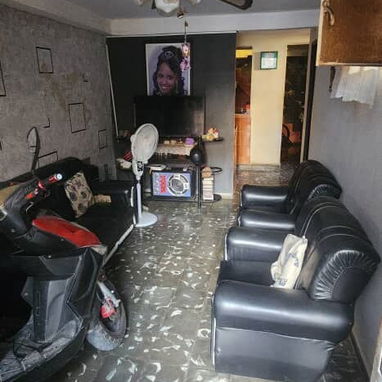 Vendo casa en 10 de Octubre ( pasillo interior) - Img 125707203