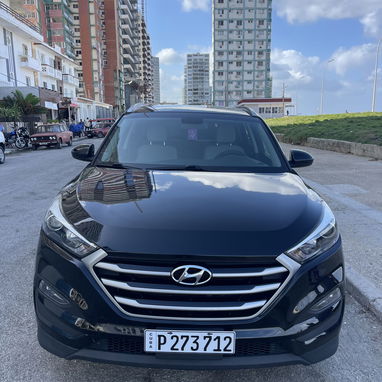 Vendo Hyundai Tucson 2018 con 38000millas - Img 113831464