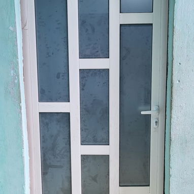 Fabricación profesional en aluminio y cristal - Img 114670175