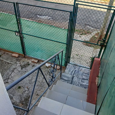 BIPLANTA bajos 3/4 ,3BAÑOS, 2 entradas, GARAJE,JARDÍN 11Y82 PLAYA 70mil 53582376 - Img 121299626