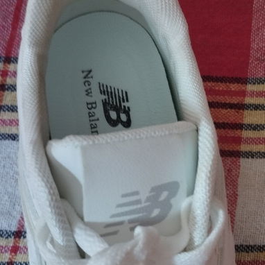 Tenis blancos New Balance Talla 37 - 3/3