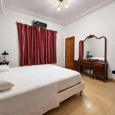 1500USD- Se alquila apartamento en zona céntrica del Vedado - 6/10