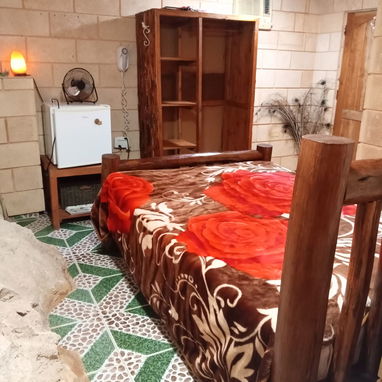 Hermosa finca de más de 1 hectárea con Bungalow cerca de Varadero, 3 cuartos, 4 baños, ranchón y jacuzzi exterior. - 6/10