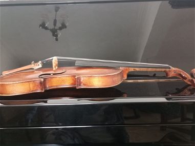 Violín profesional de luthier austriaco principios del siglo XX en perfectas condiciones. - Img 61837209