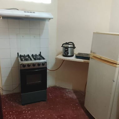 Rento o alquilo apartamento por el semaforo de guanabacoa colindante a regla - 7/10