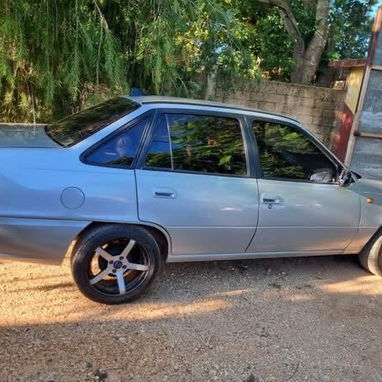 En venta Daewoo cielo hecho Nexia 2014 - 6/6