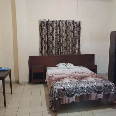 SE RENTA APARTAMENTO INDEPENDIENTE SITO EN CALLE 25 ENTRE PASEO Y CALLE A - 5/9