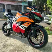 HONDA CBR 600RR 2012 - Img 57081280