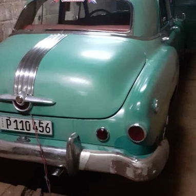 SE VENDE PONTIAC 1952 con motor de petróleo, en muy buen estado. - Img 122295800