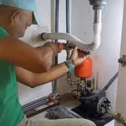 Plomero, trabajo de plomería y materiales también vendemos - Img 55631563