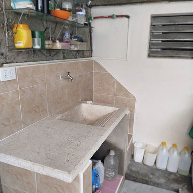 🏡Se vende casa en Cienfuegos – Reparto Tulipán (cerca del Bar Pedro) - Img 123504782