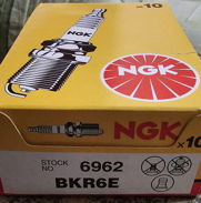 Bujías NGK nuevas (25 usd juego 4 unidades) - Img 45951705