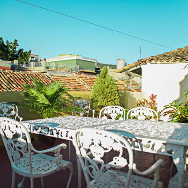COD.Z 馃搷 Renta Disponible en Trinidad | Hostal de 7 Habitaciones con Split y Minibar馃嵐 - Img 118081984