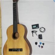se vende Guitarra - Img 46051825