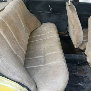 se vende Moskvich en buenas condiciones con motor de Moskvich. Se da con motor y piezas de repuesto Llamar 58873843 U - Img 123671833