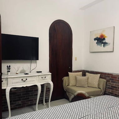 Maravilloso apart independiente en Vedado 21 y A - Img 119623323