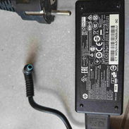 Cargador 45W laptop HP 110 / 220 V, 39 USD, Vedado - Img 57088998