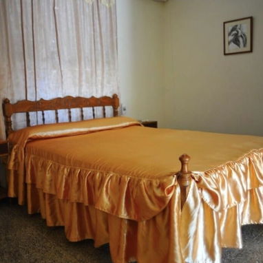Renta de gran casa con piscina en guanabo, a precio super económico. - Img 118556610