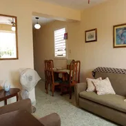 🏡 Apartamento en el Vedado – Tranquilidad y Buena Ubicación - Img 54846833