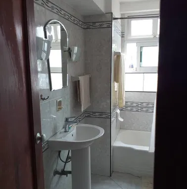 Venta de casa en el corazón del Vedado - Img 97438076