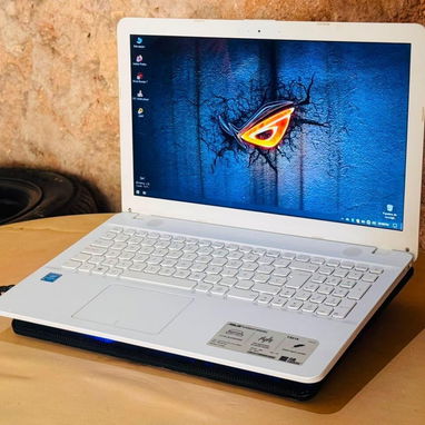 💻 Laptops nuevas y de uso disponibles 💻 🔹 Precios desde 100 USD hasta 600 USD. 🔹 Laptops nuevas a partir de 280 USD - Img 124940165