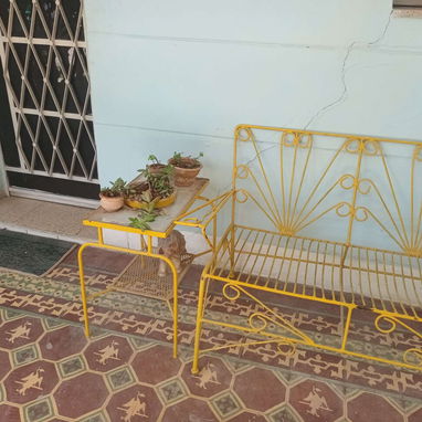 Juego de muebles para terraza ó portal, de 5 plazas, de hierro. Mesa, sofá y dos sillas - 2/4