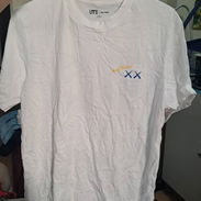 Pullover nuevo blanco XL. Precio: $ 1 500 - Img 54965064