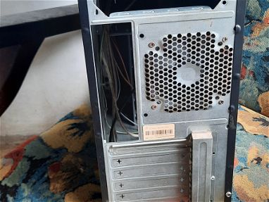Chasis imicro impecable, con fan, quemador y multilector de tarjetas - Img 66744468