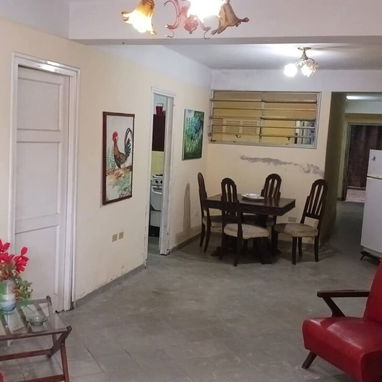 Apartamento portal a calle, 3 cuartos: 16000, negociable con dinero en mano. Casa Vibora - 2/10