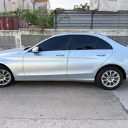 En 23000 vendo o hago negocios un Mercedes Benz C 200 ÚNICO DUEÑO nuevo del todo AL WHATSAPP 63275756 - Img 56925681