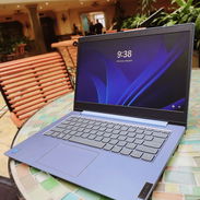 Vendo o Cambio Laptop Lenovo incluye su cargador original + Mouse y Soporte metálico. (Cambio x bici 27 o 29) - Img 56364598