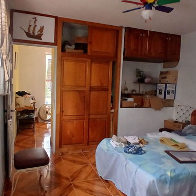 Se vende biplanta en Palatino 4/4 +4 baños proximo Ciudad Deportiva y la Ward - Img 117373588