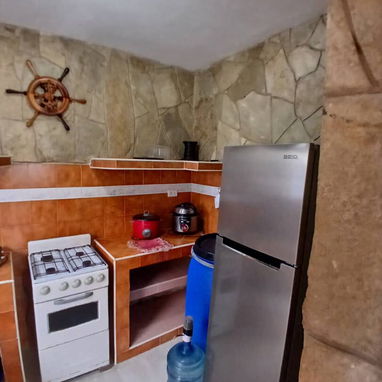 🏠 Alquiler De Casa Con Piscina En La Playa De Guanabo. 💡Energía Eléctrica 24 horas. Garage Disponible - Img 117261364