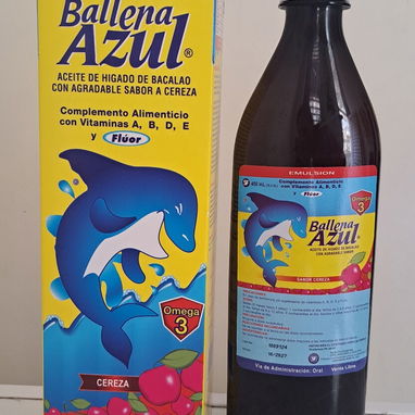 Vendo Ballena Azul de tamaño Familiar 450ml en 15 USD - Img 122186357