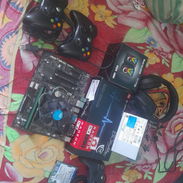 wa.me//56893870 -Fuente seasonic 350w 80plus $6000 / XBOX 360 $80 USD /kit de 4ta i3: 8Gb ddr3: H81M $22mil / Speaker nu - Img 55562494